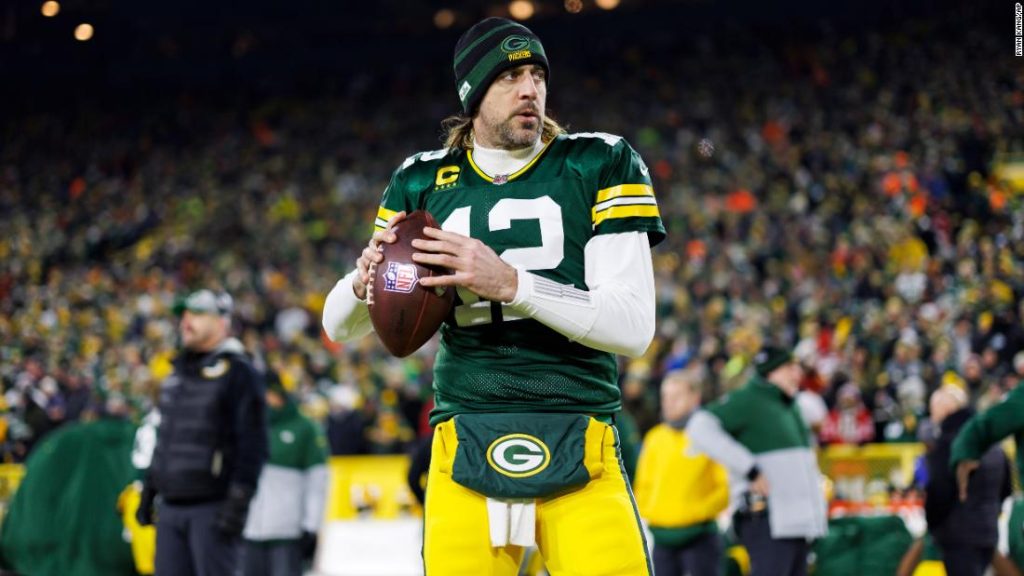 Aaron Rodgers apologizes to 'loved ones' after previous controversy over Covid-19 comments