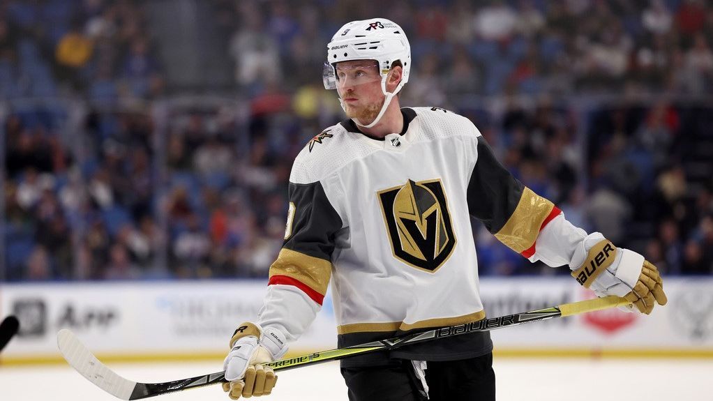 Jack Eichel of the Vegas Golden Knights booed fans at the return to Buffalo