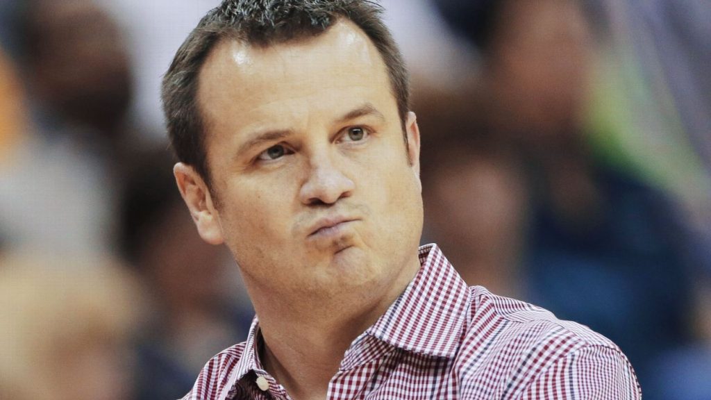 Louisville women's basketball coach Jeff Walz on coughing up the late ACC lead to Miami — 'my mistake'