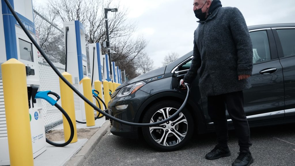 The cost of charging electric vehicles versus gas prices