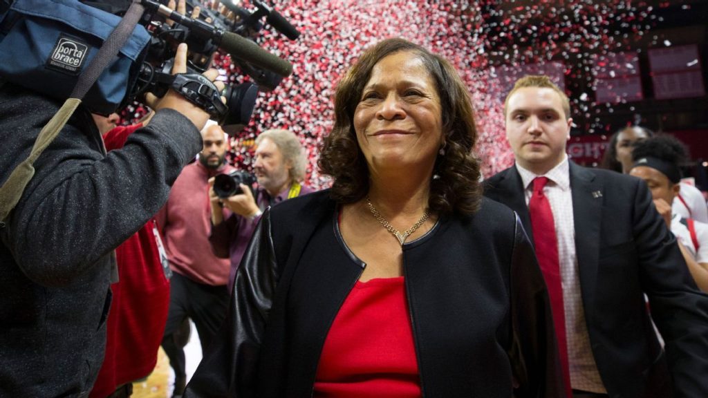 Rutgers Hall of Fame women's basketball coach C-Vivien Stringer announces her retirement after 50 seasons