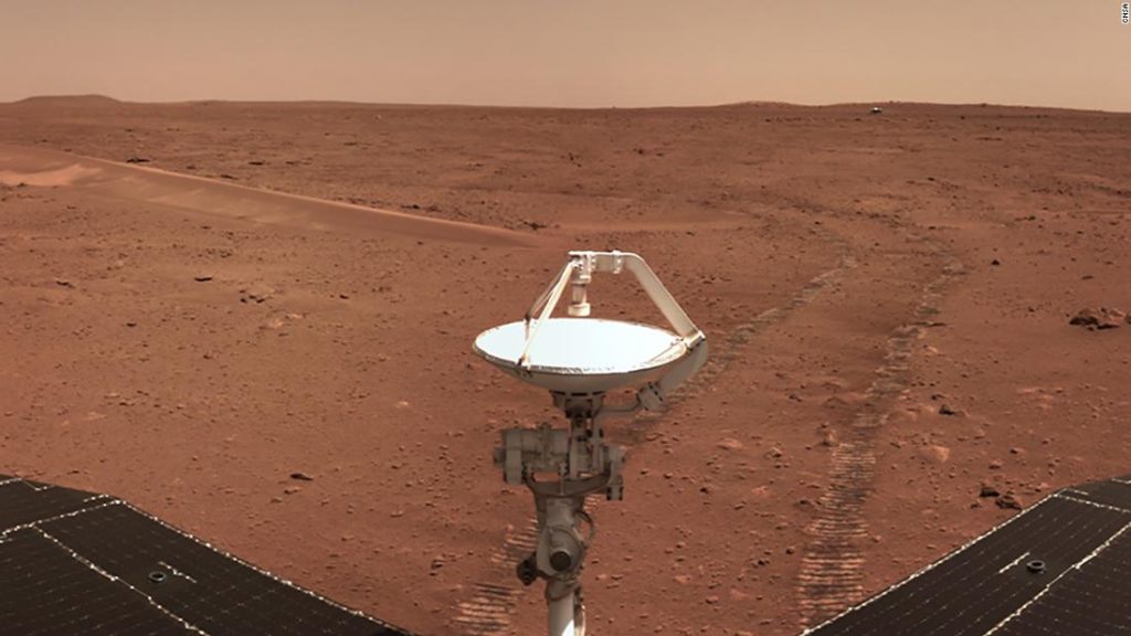 The Chinese probe makes a surprising discovery of water at the Mars landing site