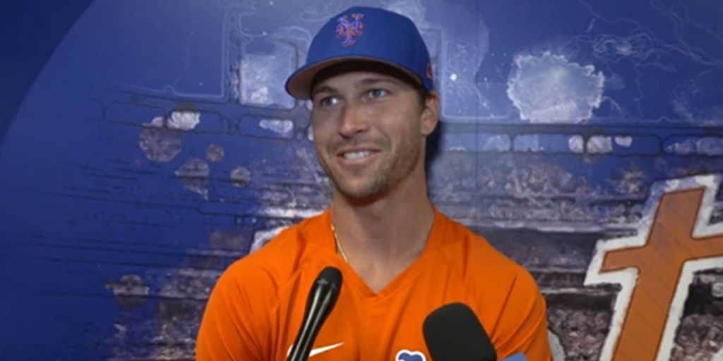 Jacob Degrom discusses rehabilitation for a shoulder blade injury