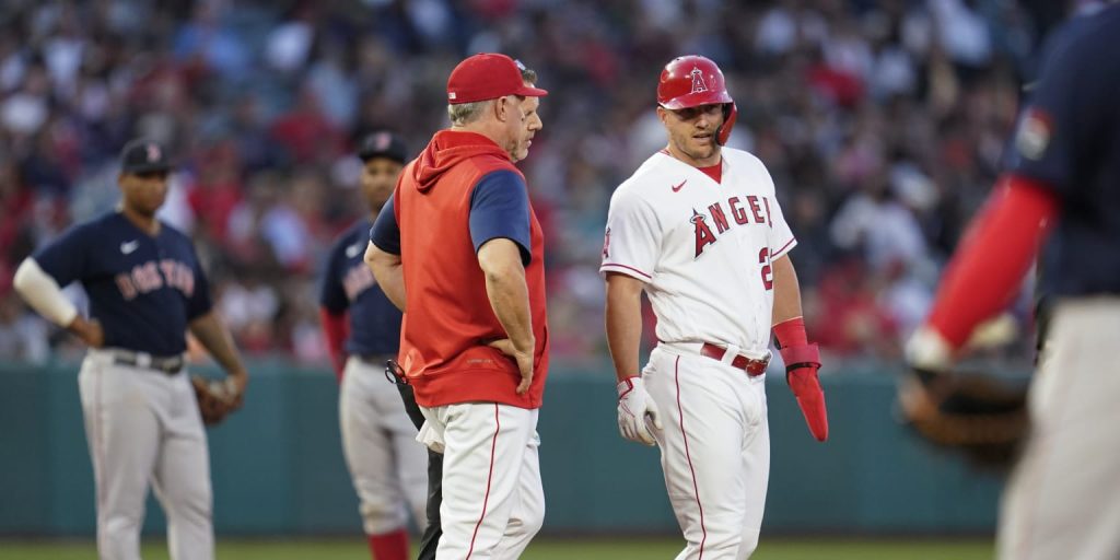 Mike Trout to leave due to injury against Red Sox