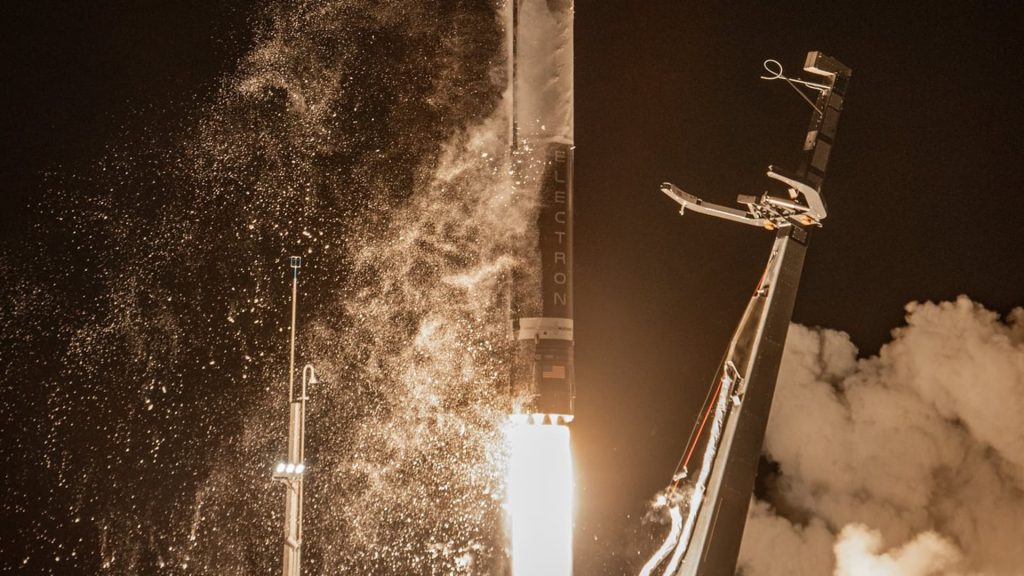 Rocket Lab launch of CAPSTONE kicks off NASA's return to the Moon