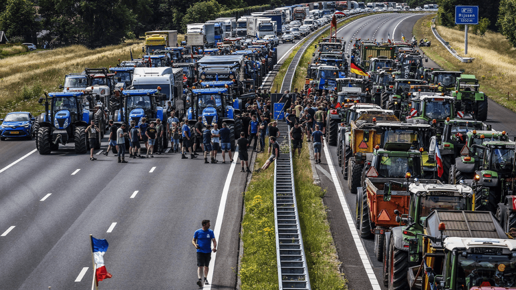 Dutch farmers form 'Freedom Caravans' to protest government's strict environmental rules