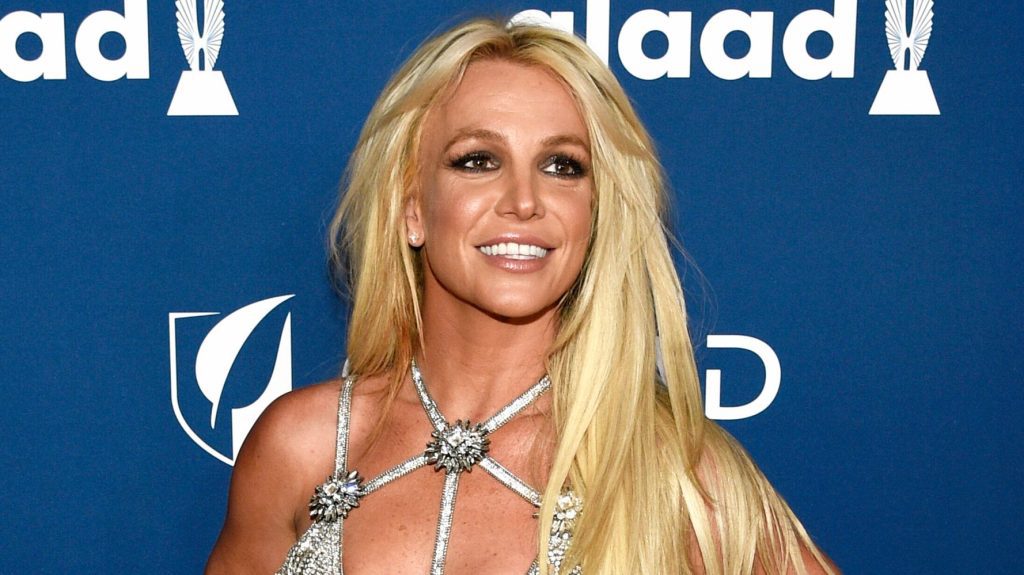 Britney Spears reveals raw vocals in new version of 'Baby One More Time'