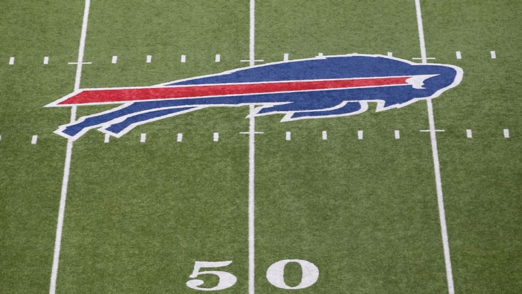 Buffalo Bills OT Roger Savold injured in a car accident, starts camp on the NFI list