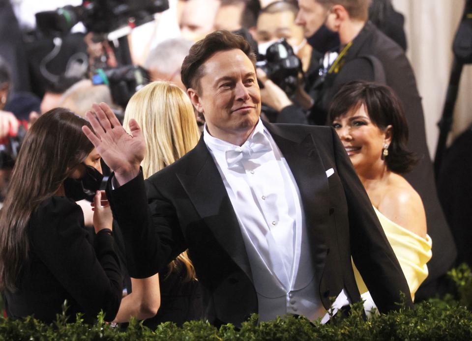 Elon Musk arrives at the exhibition In America: An Anthology of Fashion titled Met Gala at the Metropolitan Museum of Art in New York City, New York, US, May 2, 2022. REUTERS/Brendan Mcdermid
