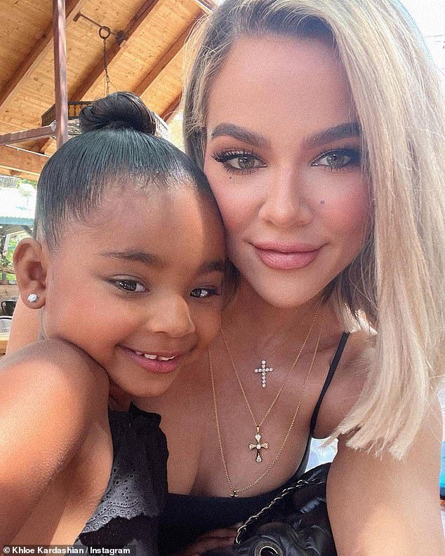 Mommy Daughter Time: Chloe and Daughter's Real Smile for a Single Selfie