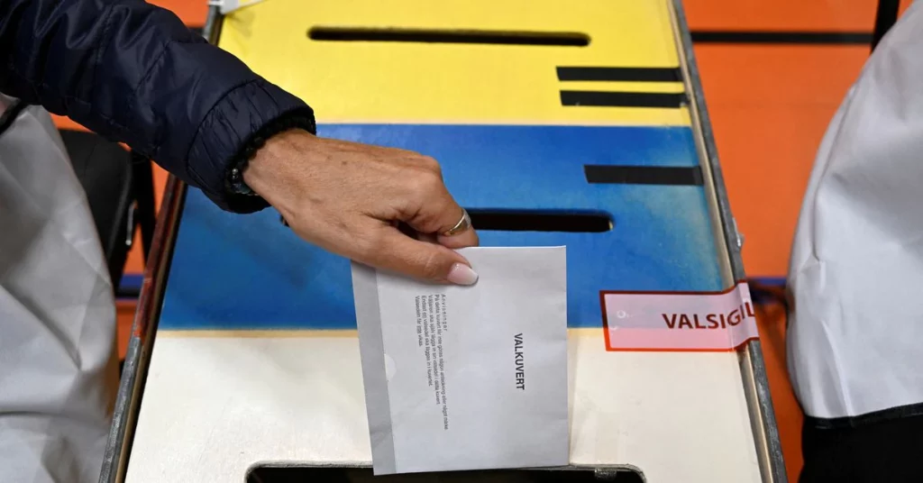 Sweden's right-wing opposition advances in elections