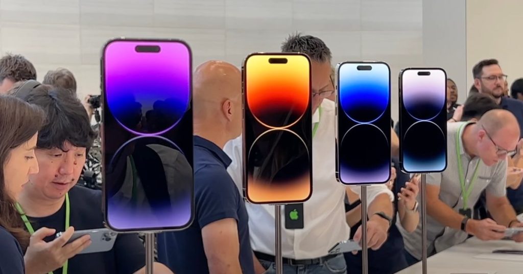 iPhone 14 Pro hands-on: New colors, dynamic island in action, and more [Videos]
