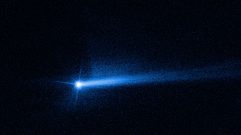 Hubble shows a view of a double tail created by the asteroid impact mission