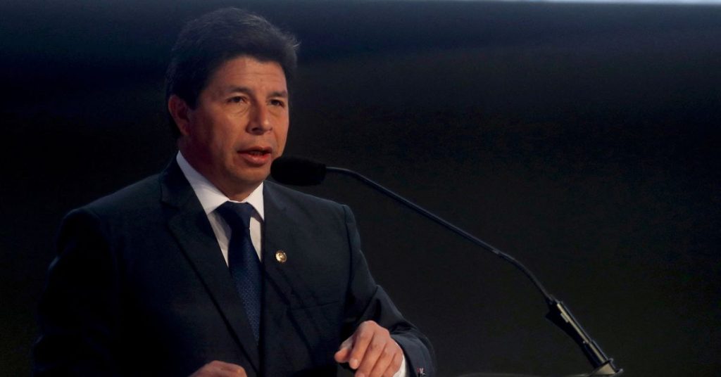 Castillo in Peru threatens to dissolve Congress as the political crisis deepens